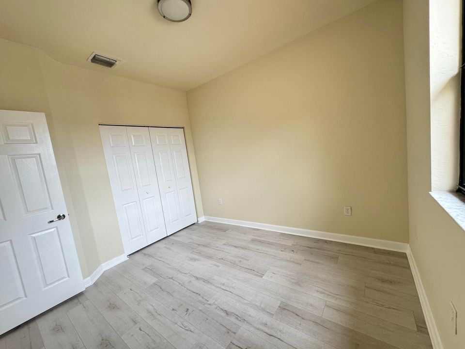 For Rent: $3,500 (3 beds, 2 baths, 1650 Square Feet)