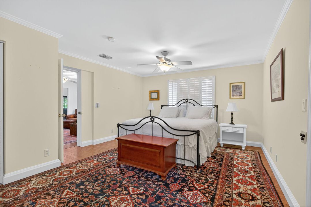 合同活跃: $1,750,000 (3 贝兹, 3 浴室, 2365 平方英尺)