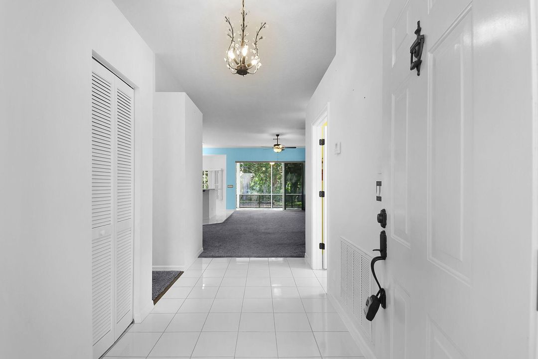 Под контрактом: $435,000 (3 спален, 2 ванн, 1617 Квадратных фут)