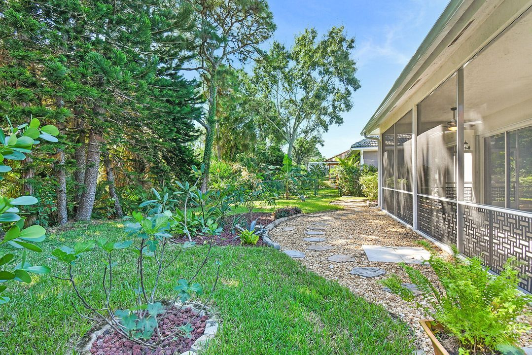 Под контрактом: $435,000 (3 спален, 2 ванн, 1617 Квадратных фут)