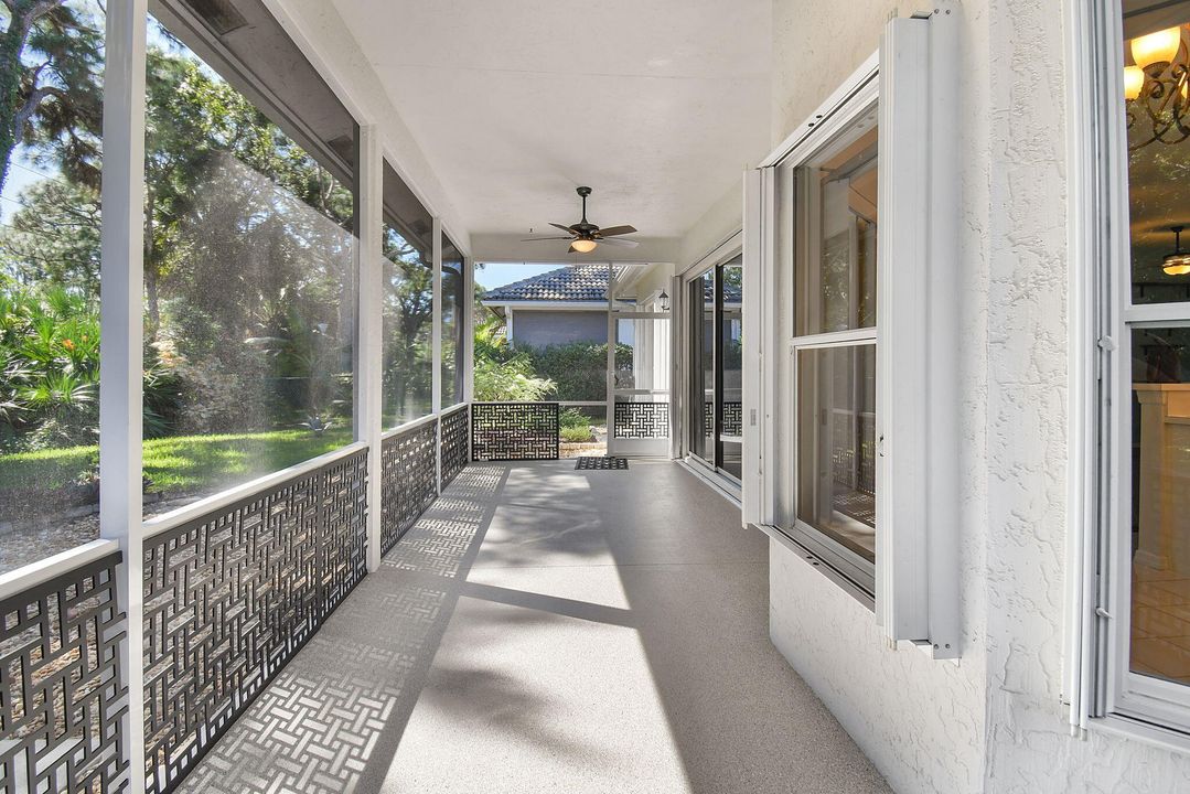 Под контрактом: $435,000 (3 спален, 2 ванн, 1617 Квадратных фут)