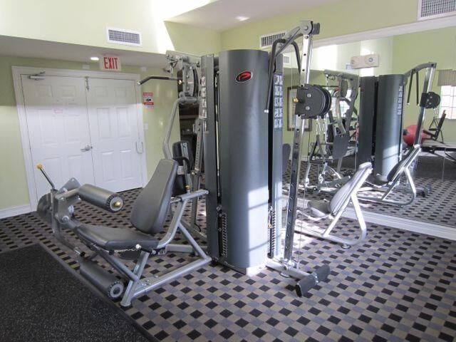 Activo con contrato: $3,500 (2 camas, 2 baños, 1276 Pies cuadrados)