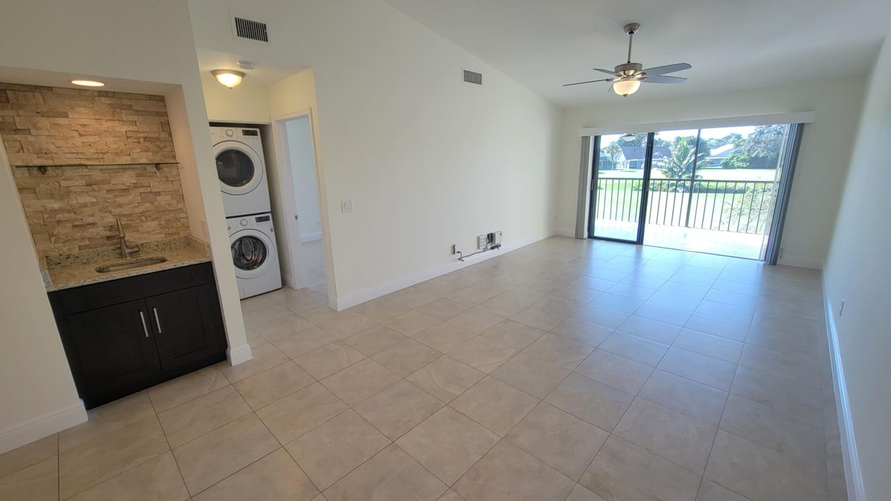 For Rent: $2,800 (2 beds, 2 baths, 1178 Square Feet)