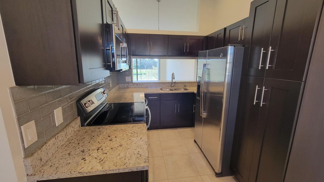 For Rent: $2,800 (2 beds, 2 baths, 1178 Square Feet)