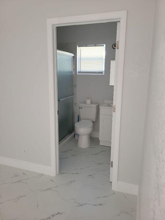 For Sale: $350,000 (3 beds, 2 baths, 1074 Square Feet)