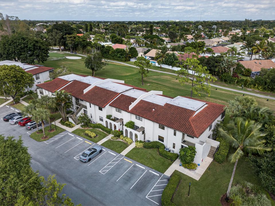 For Sale: $238,788 (2 beds, 2 baths, 1266 Square Feet)