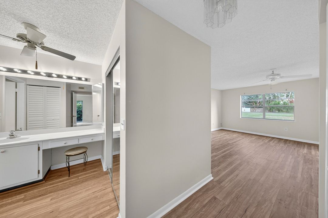 For Sale: $238,788 (2 beds, 2 baths, 1266 Square Feet)