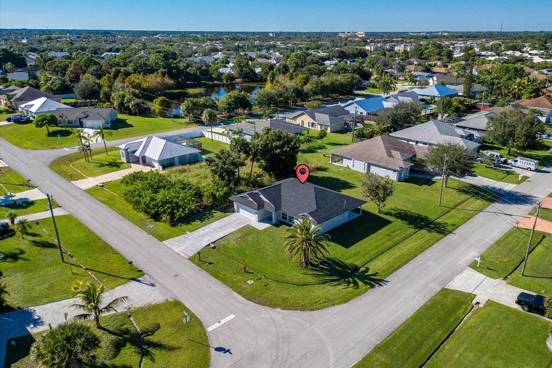 合同活跃: $385,000 (3 贝兹, 2 浴室, 1548 平方英尺)