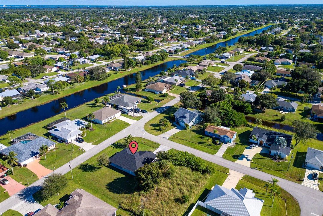 合同活跃: $385,000 (3 贝兹, 2 浴室, 1548 平方英尺)