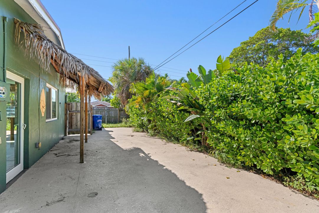 Active With Contract: $499,000 (3 beds, 2 baths, 1450 Square Feet)