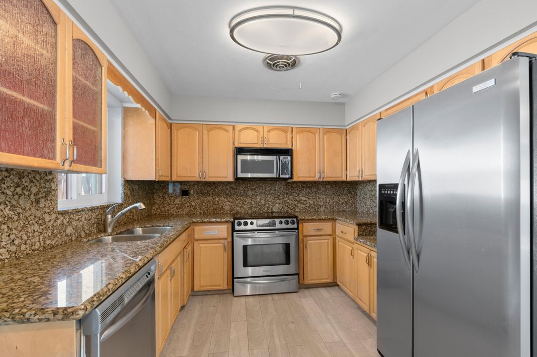 Active With Contract: $499,000 (3 beds, 2 baths, 1450 Square Feet)