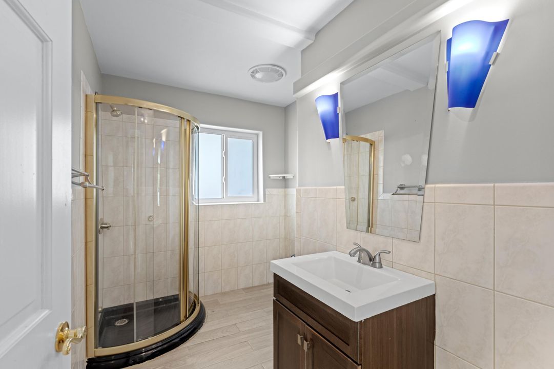 Active With Contract: $499,000 (3 beds, 2 baths, 1450 Square Feet)