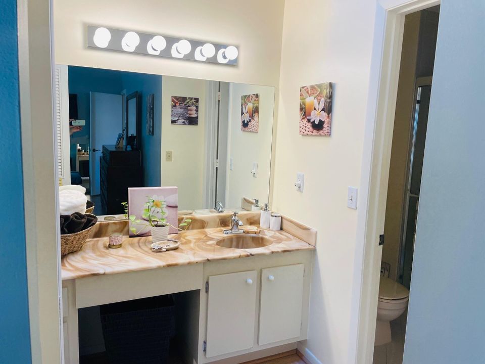 For Sale: $250,000 (3 beds, 2 baths, 1275 Square Feet)