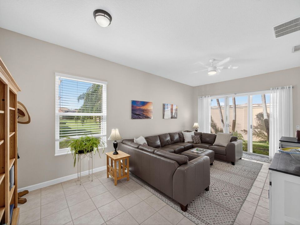 For Sale: $449,900 (3 beds, 3 baths, 1863 Square Feet)