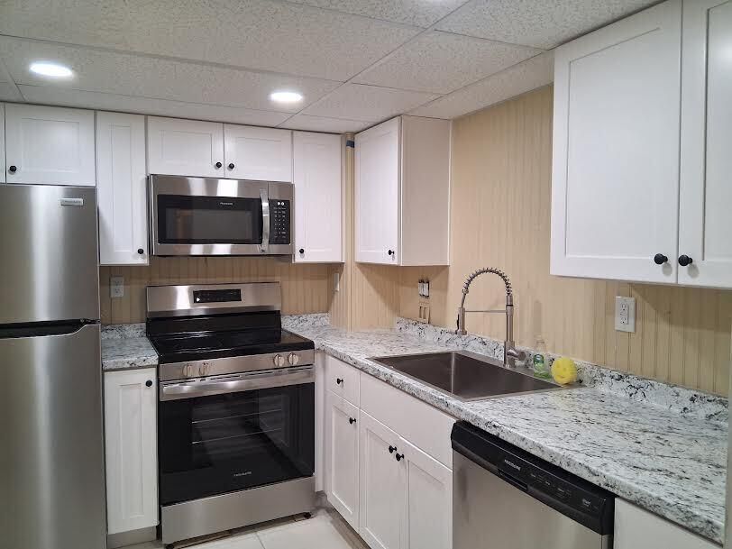 Activo con contrato: $2,200 (2 camas, 2 baños, 983 Pies cuadrados)