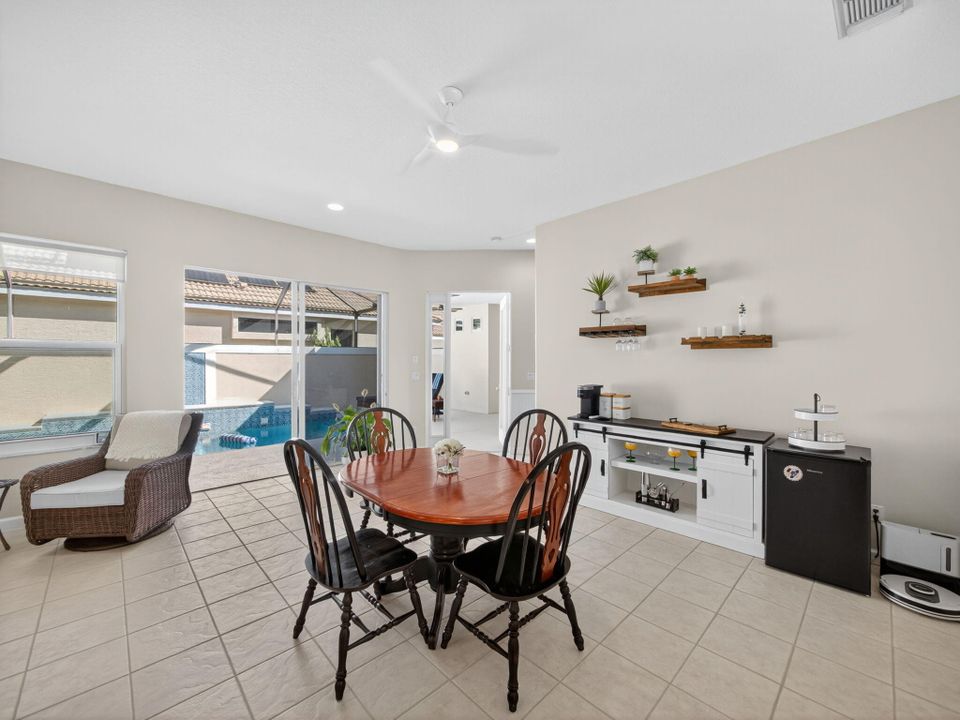 For Sale: $449,900 (3 beds, 3 baths, 1863 Square Feet)