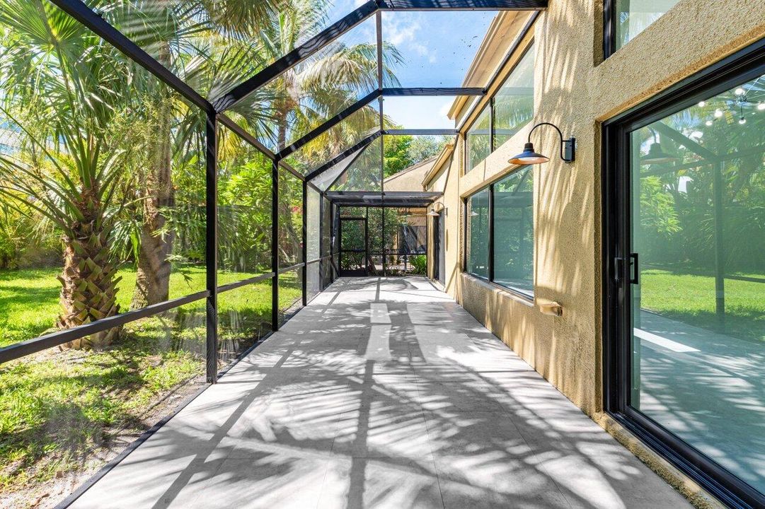 Active With Contract: $699,999 (3 beds, 3 baths, 1911 Square Feet)