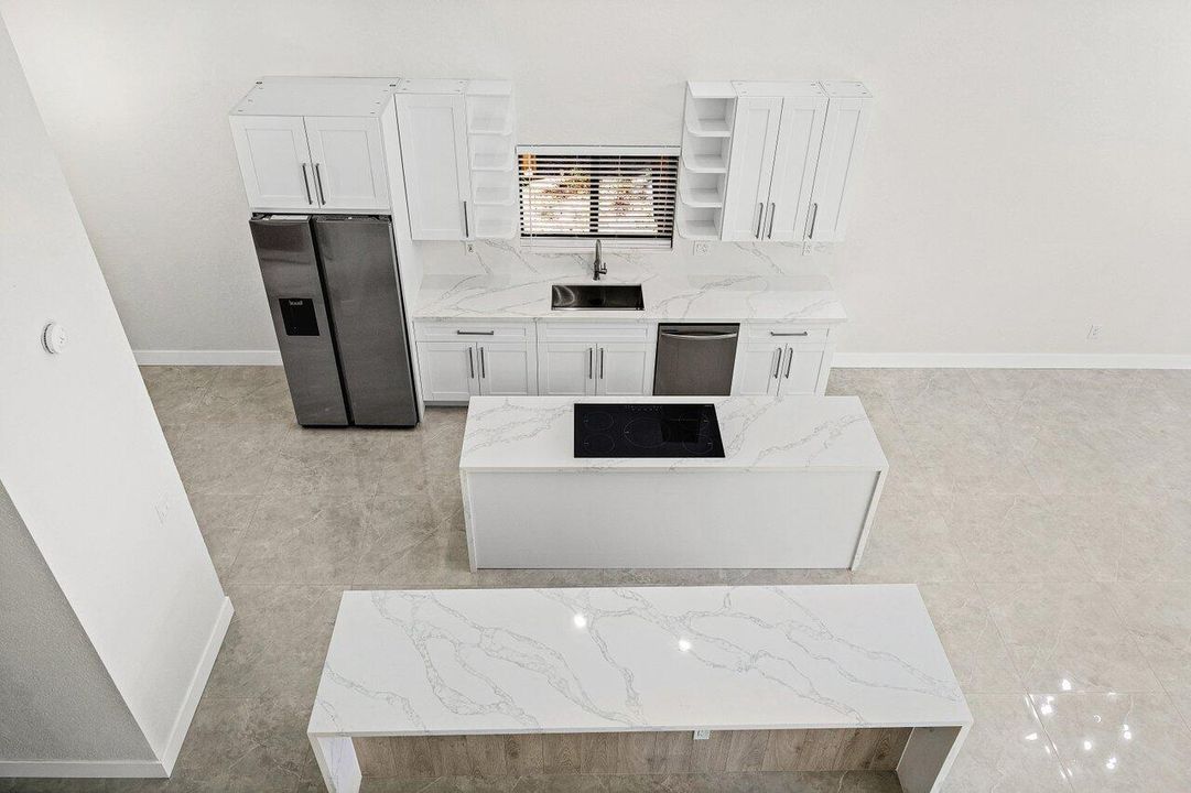 Active With Contract: $699,999 (3 beds, 3 baths, 1911 Square Feet)