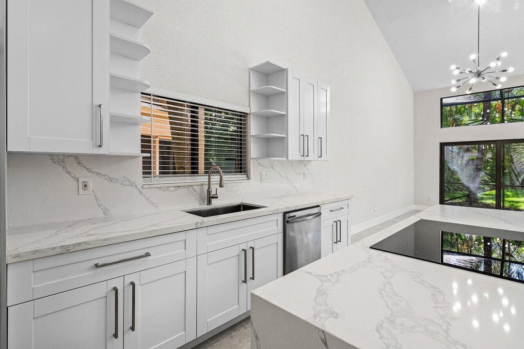 Active With Contract: $699,999 (3 beds, 3 baths, 1911 Square Feet)