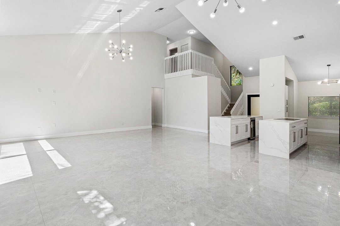 Active With Contract: $699,999 (3 beds, 3 baths, 1911 Square Feet)