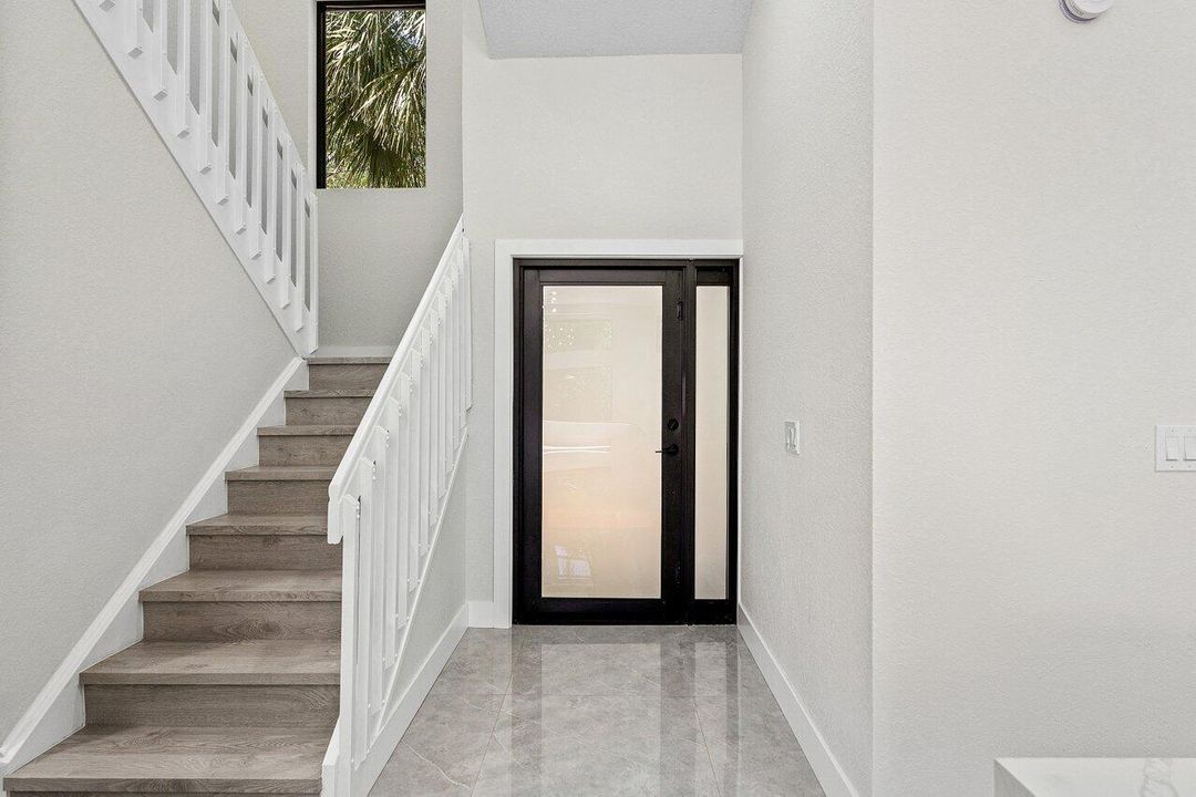 Active With Contract: $699,999 (3 beds, 3 baths, 1911 Square Feet)