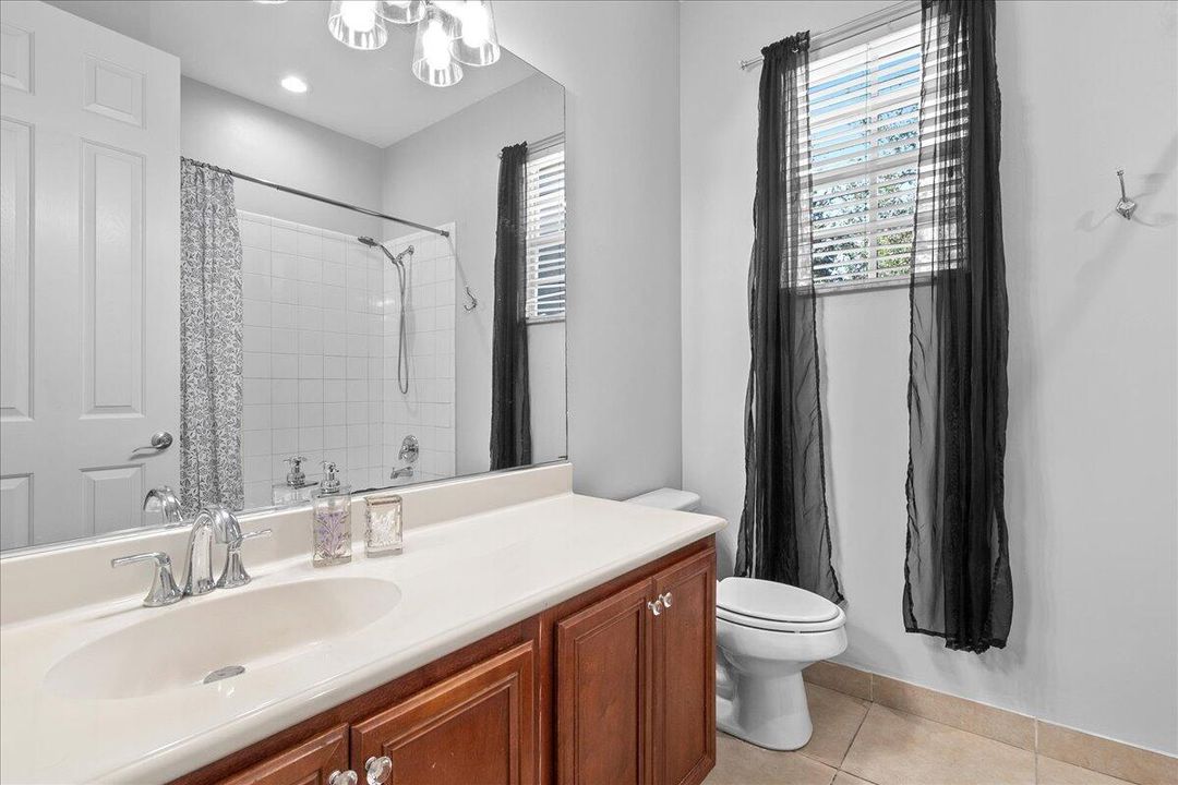 For Sale: $1,175,000 (4 beds, 3 baths, 3166 Square Feet)