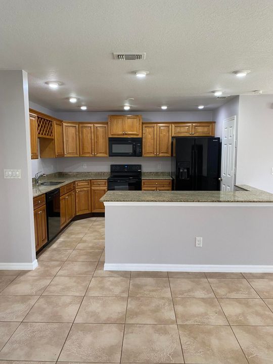 For Sale: $389,000 (3 beds, 2 baths, 1787 Square Feet)