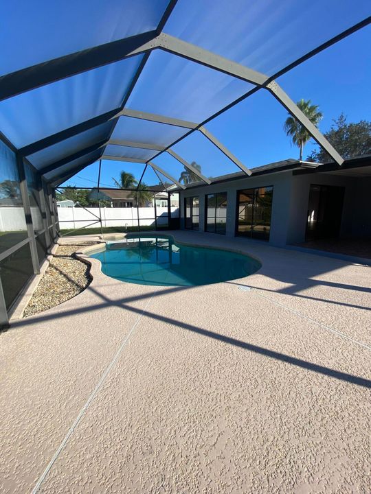 For Sale: $389,000 (3 beds, 2 baths, 1787 Square Feet)