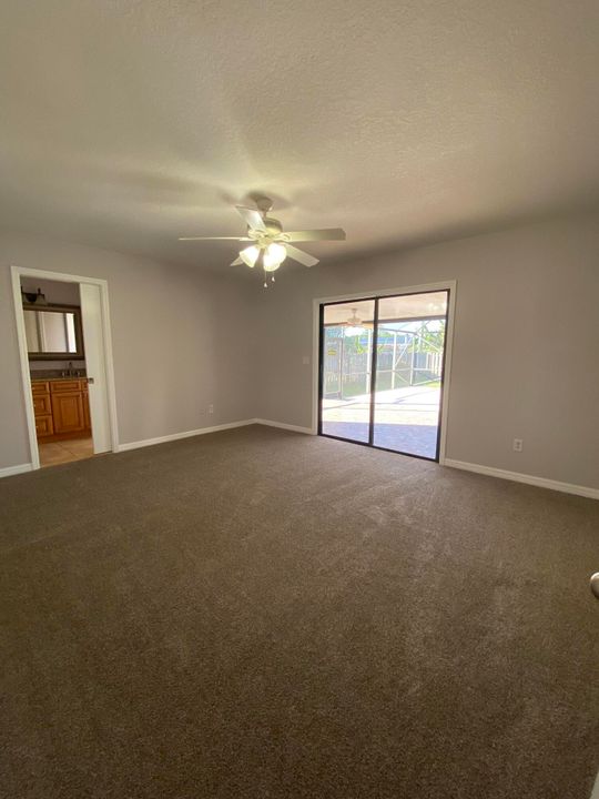 For Sale: $389,000 (3 beds, 2 baths, 1787 Square Feet)