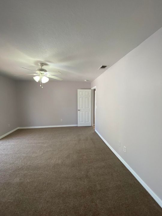 For Sale: $389,000 (3 beds, 2 baths, 1787 Square Feet)