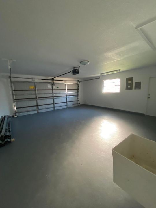 For Sale: $389,000 (3 beds, 2 baths, 1787 Square Feet)