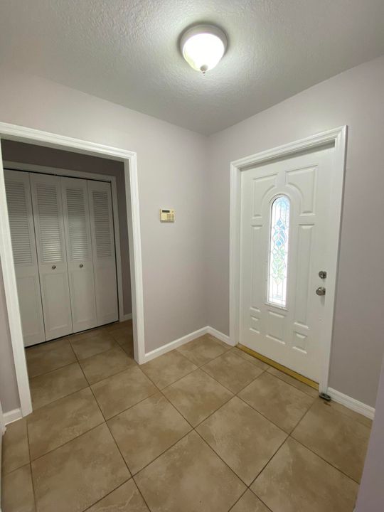 For Sale: $389,000 (3 beds, 2 baths, 1787 Square Feet)