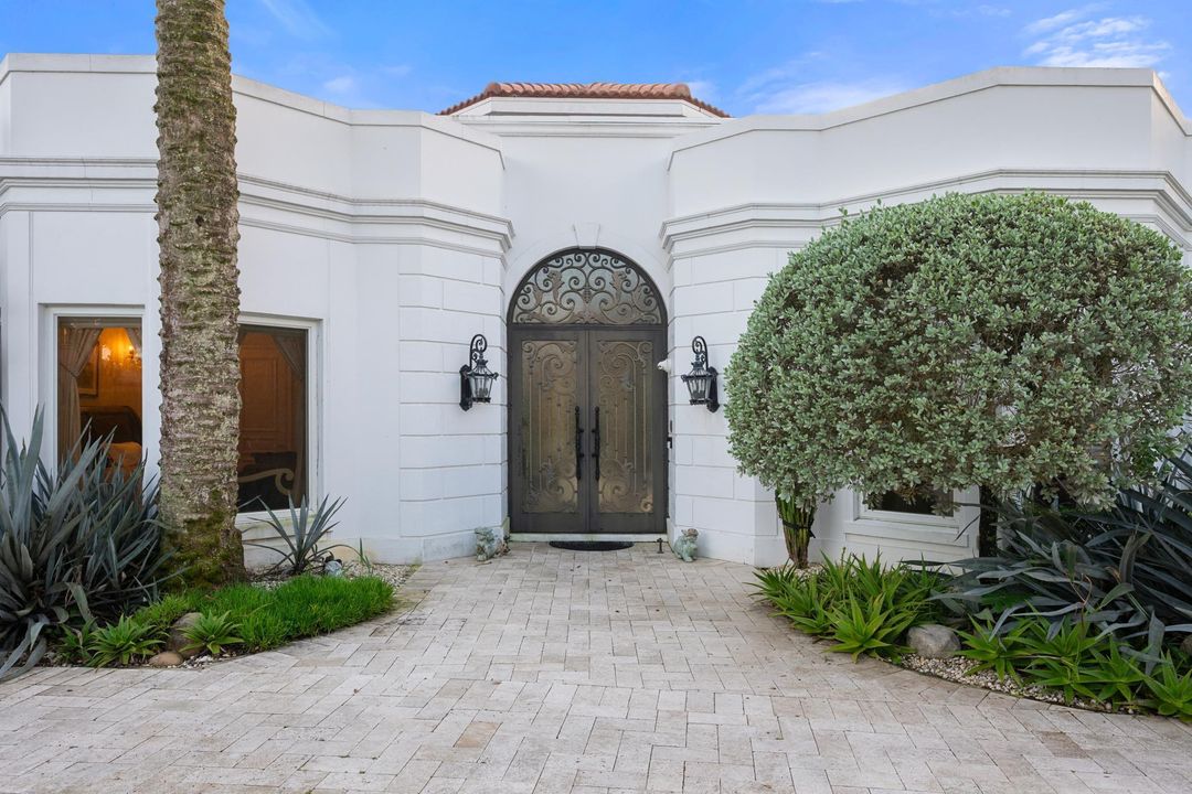 For Sale: $4,700,000 (4 beds, 5 baths, 4302 Square Feet)