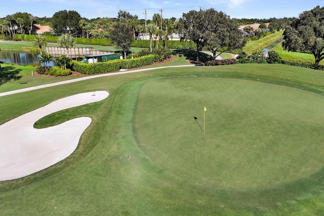 Active With Contract: $995,000 (3 beds, 3 baths, 2042 Square Feet)