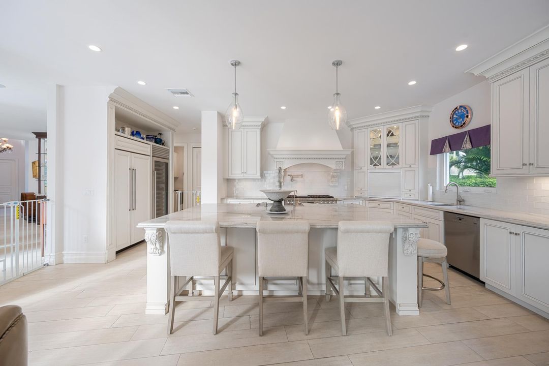 For Sale: $4,700,000 (4 beds, 5 baths, 4302 Square Feet)