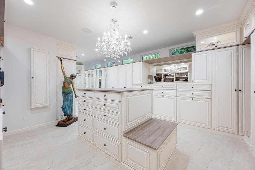 For Sale: $4,700,000 (4 beds, 5 baths, 4302 Square Feet)