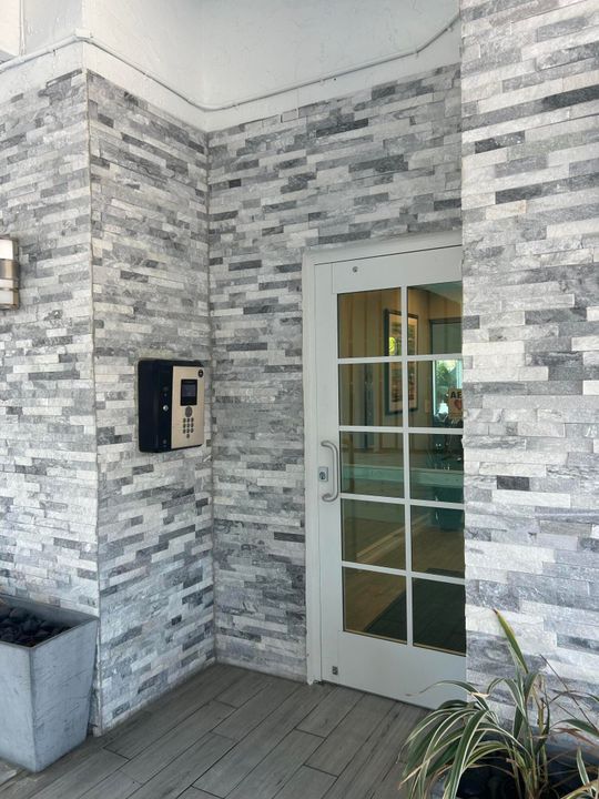 For Rent: $2,900 (2 beds, 2 baths, 1473 Square Feet)