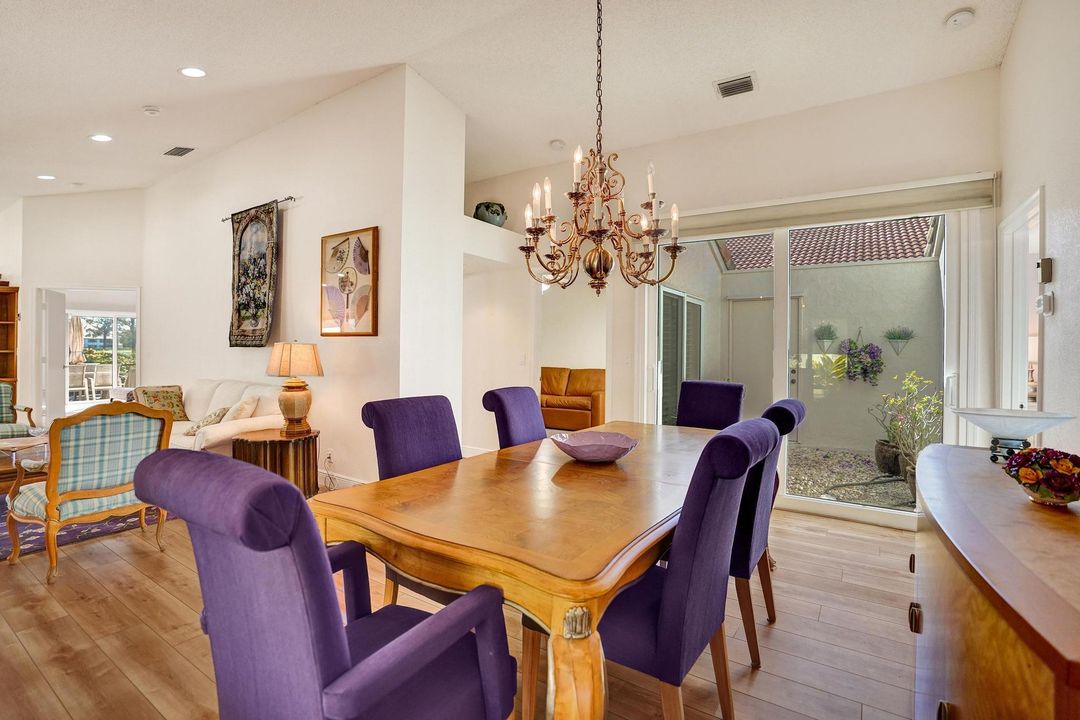 Active With Contract: $995,000 (3 beds, 3 baths, 2042 Square Feet)