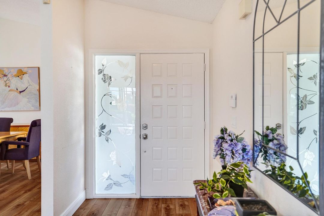 Active With Contract: $995,000 (3 beds, 3 baths, 2042 Square Feet)