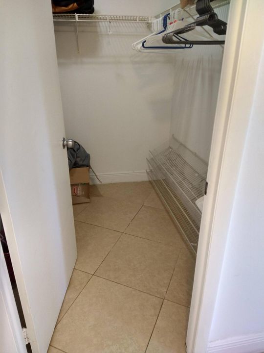 For Rent: $2,900 (2 beds, 2 baths, 1473 Square Feet)