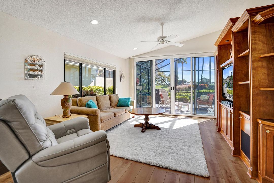 Active With Contract: $995,000 (3 beds, 3 baths, 2042 Square Feet)