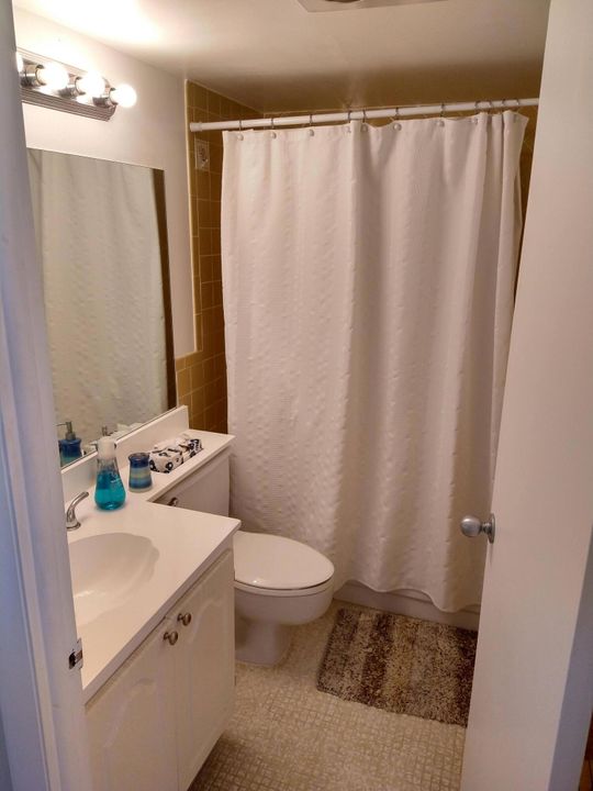 For Rent: $2,900 (2 beds, 2 baths, 1473 Square Feet)