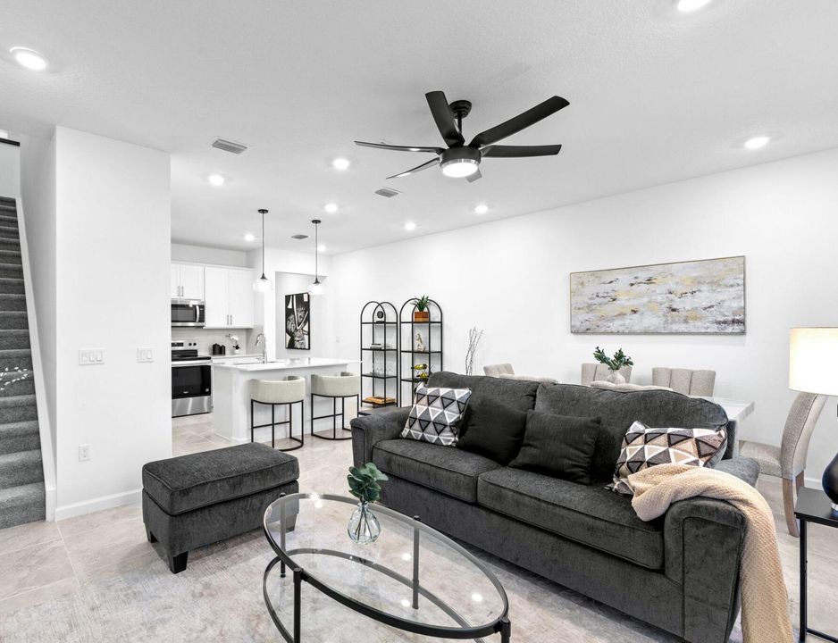 待售: $419,999 (3 贝兹, 2 浴室, 1550 平方英尺)