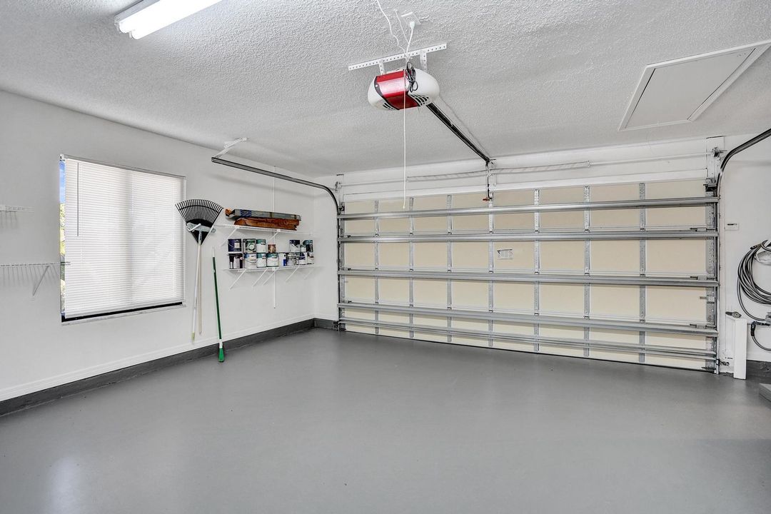 Active With Contract: $995,000 (3 beds, 3 baths, 2042 Square Feet)