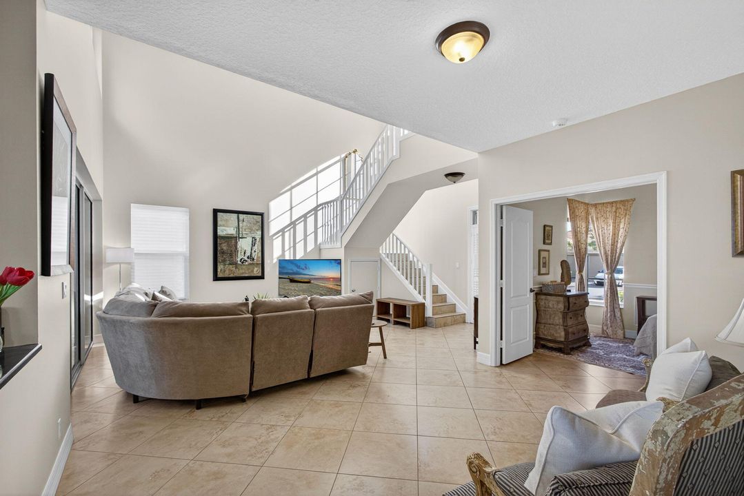 For Rent: $14,000 (4 beds, 3 baths, 2535 Square Feet)