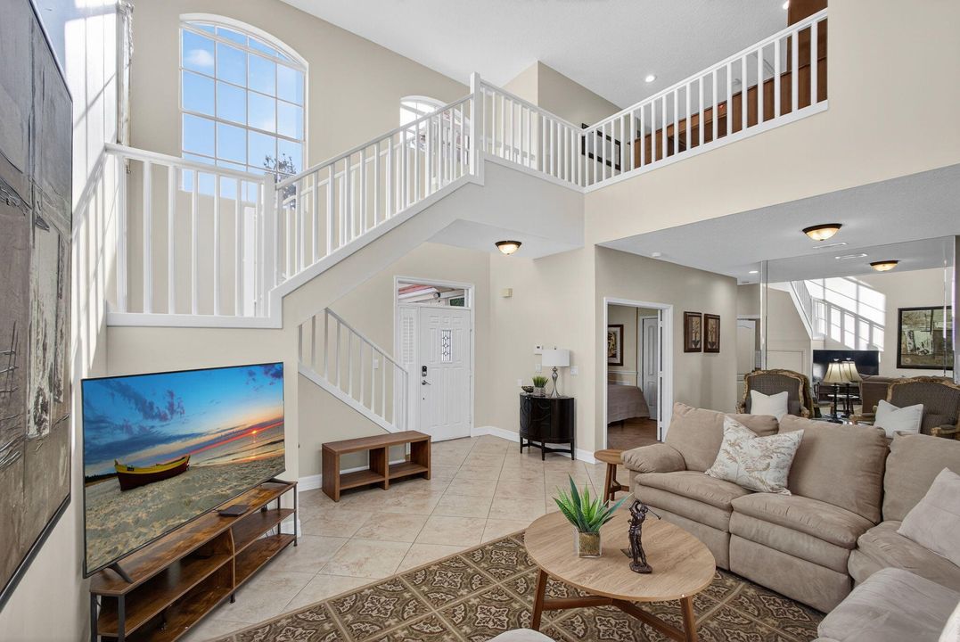 For Rent: $14,000 (4 beds, 3 baths, 2535 Square Feet)