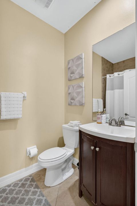 For Rent: $14,000 (4 beds, 3 baths, 2535 Square Feet)