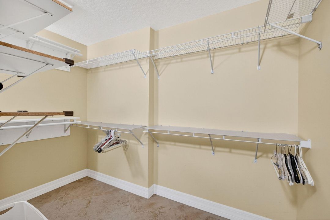 For Rent: $14,000 (4 beds, 3 baths, 2535 Square Feet)