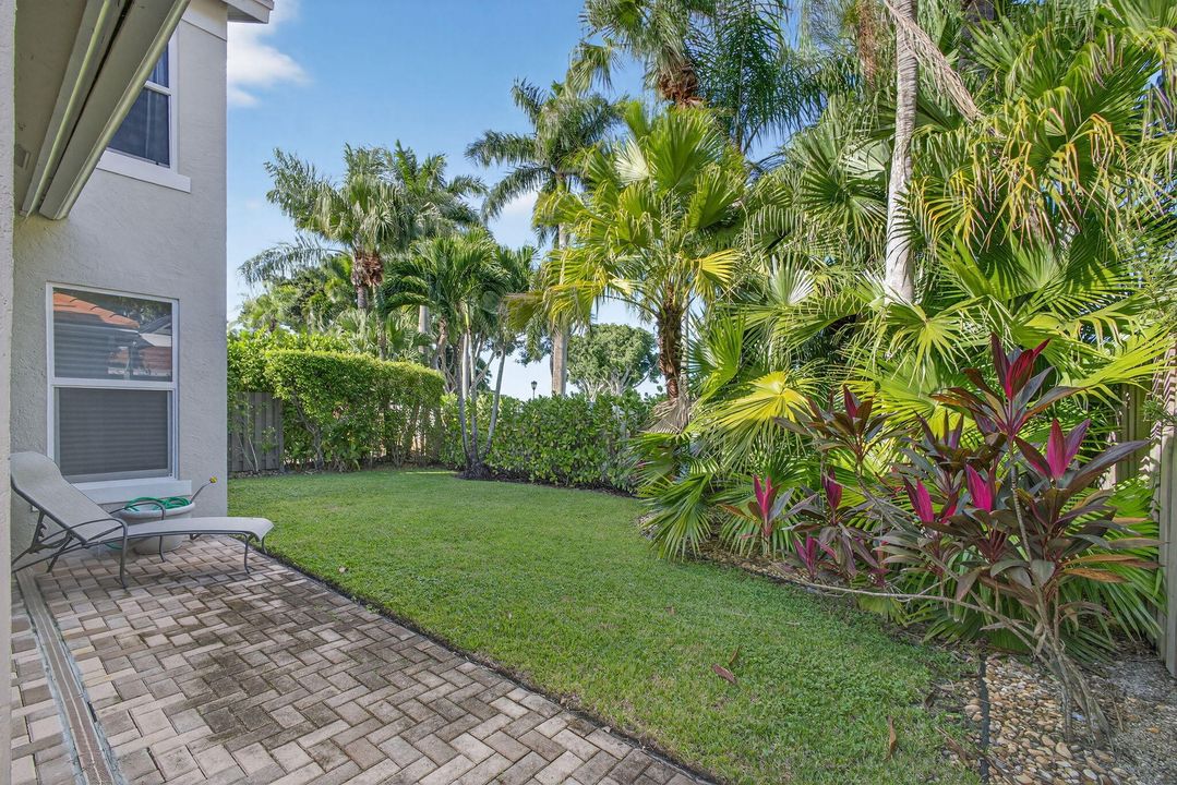 For Rent: $14,000 (4 beds, 3 baths, 2535 Square Feet)