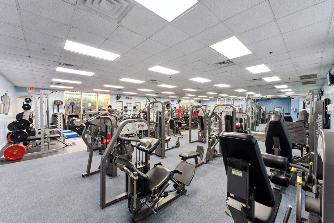 В аренду: $5,000 (4 спален, 2 ванн, 1981 Квадратных фут)